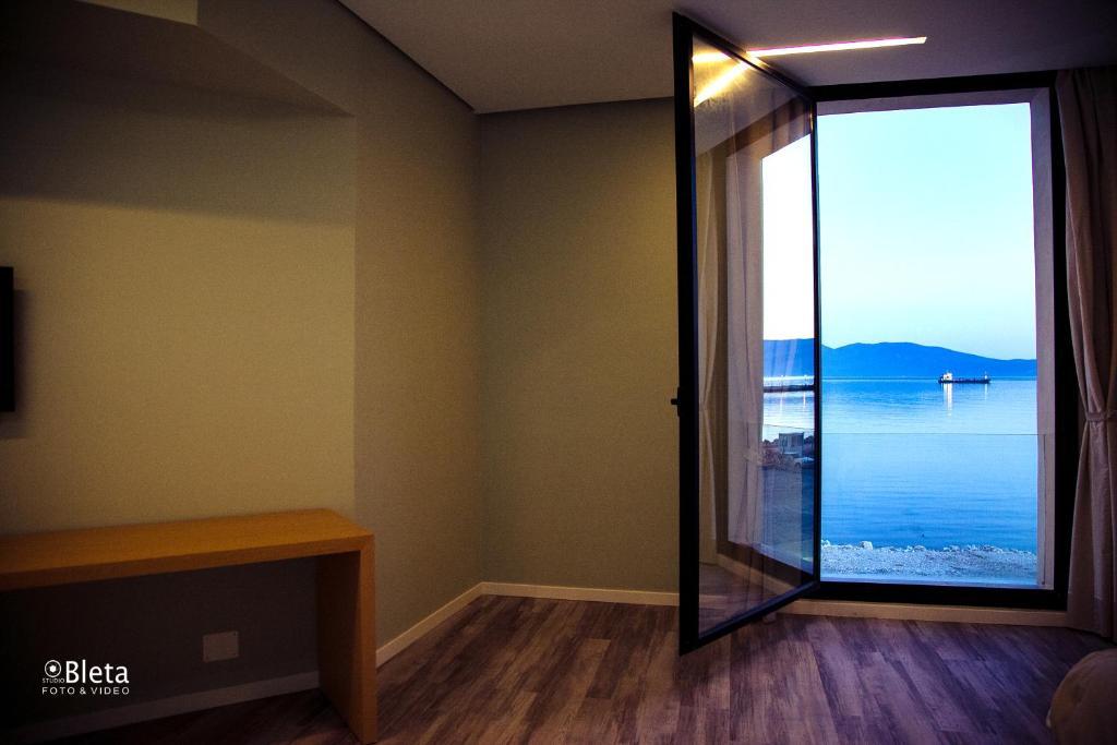 博洛尼亚酒店 Vlorë 外观 照片